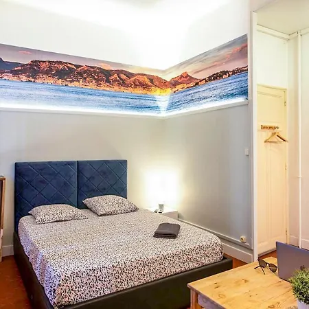 Apartament #1 Centre Au Calme, Lumineux, Stationnement Facile *